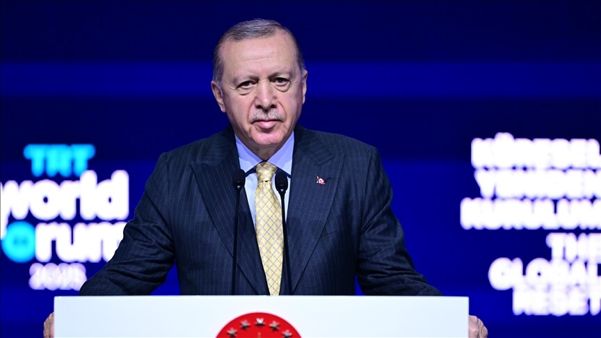 Türkiye Cumhurbaşkanı Erdoğan: Türkiye, Gazze'nin ayağa kaldırılması için tüm gövdesini taşın altına koymaya hazır