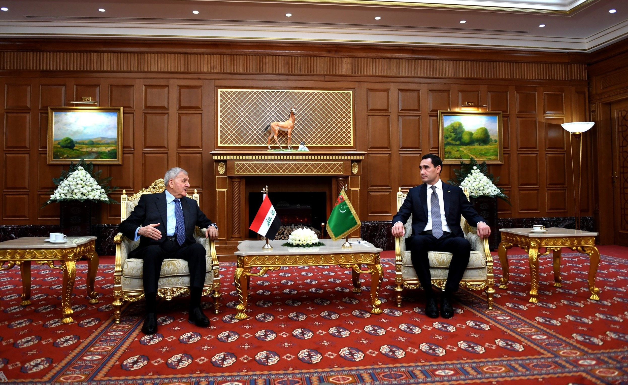 Cumhurbaşkanı Reşid, Türkmenistan Devlet Başkanı Berdimuhammedov ile bir araya geldi