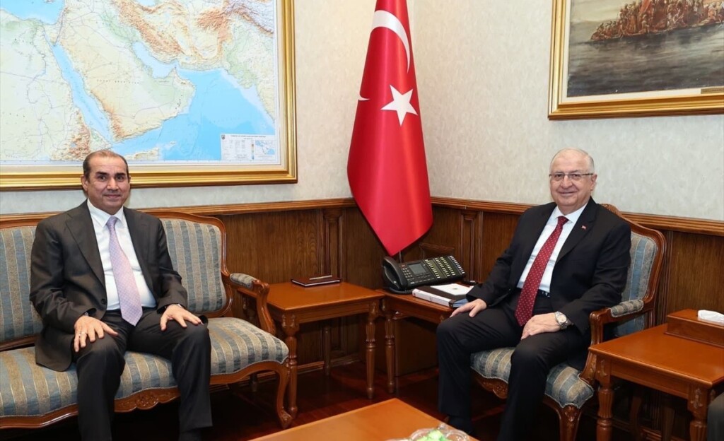 Türkiye Milli Savunma Bakanı Güler, Irak'ın Ankara Büyükelçisi Al-Lachmawi'yi kabul etti