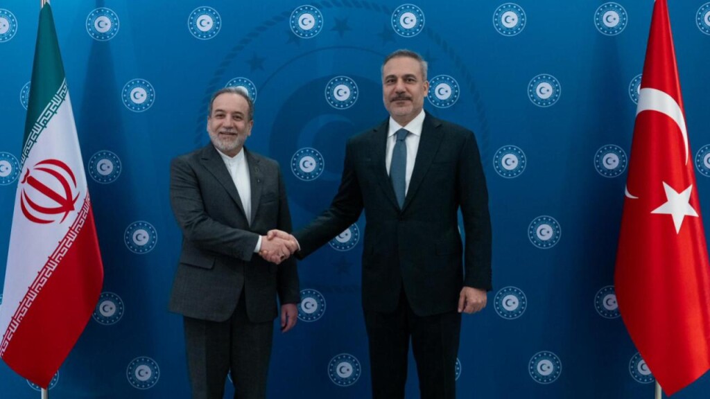Türkiye Dışişleri Bakanı Fidan, İranlı mevkidaşı Arakçi ile görüştü