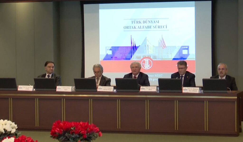 Ankara’da “Ortak Türk Alfabesi” paneli düzenlendi