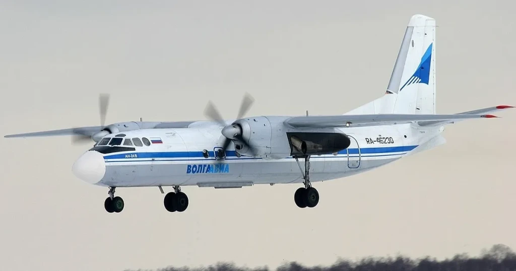 Rusya'da 43 yolcu taşıyan An-24 tipi uçağın radardan kaybolduğu bildirildi