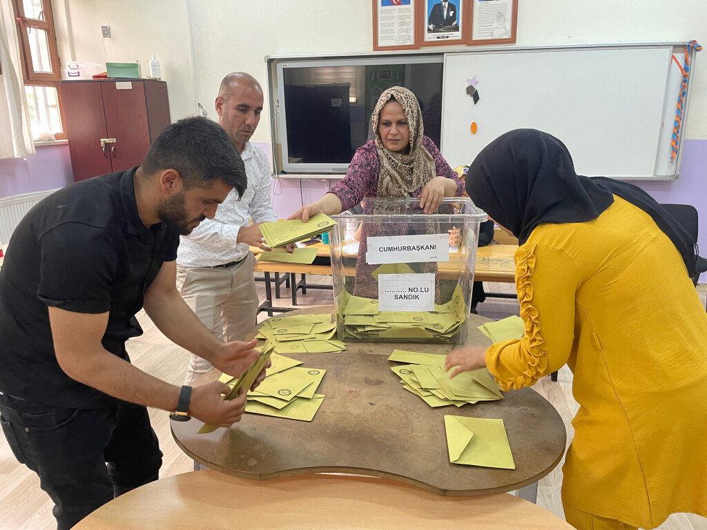 Cumhurbaşkanı Seçimi'nin ikinci turu için Türkiye genelinde oy verme işlemi sona erdi