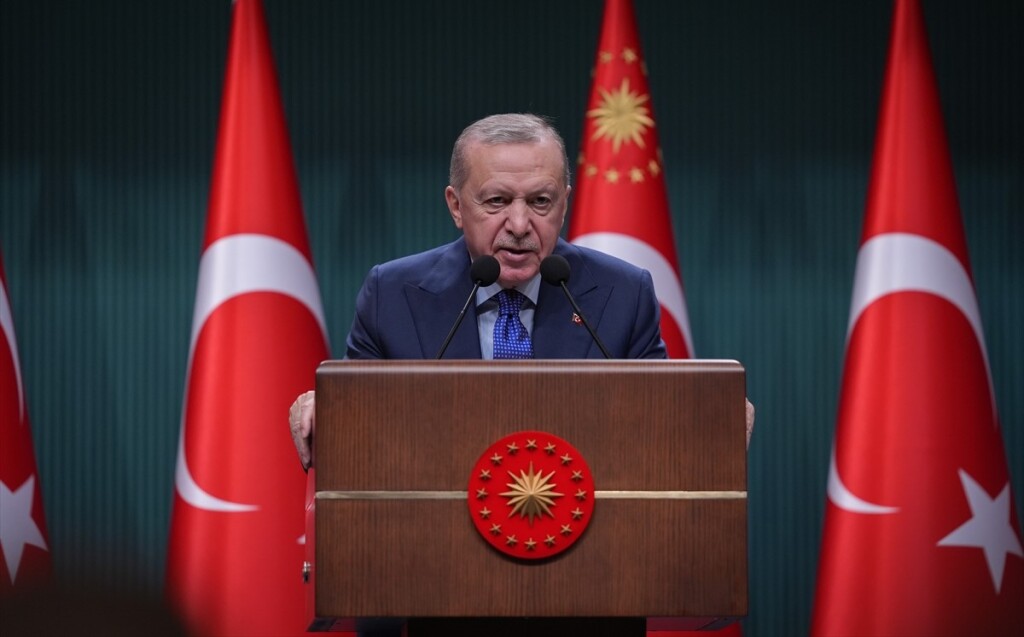 Erdoğan: Irak'ta seçimlerin  sorunsuz ve barışçıl bir ortamda gerçekleşmesinden memnuniyet duyuyoruz