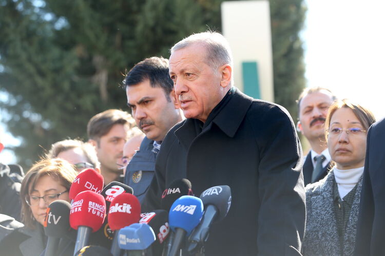 Cumhurbaşkanı Erdoğan: Deprem anından itibaren devlet olarak tüm kurumlarımızla sahadayız