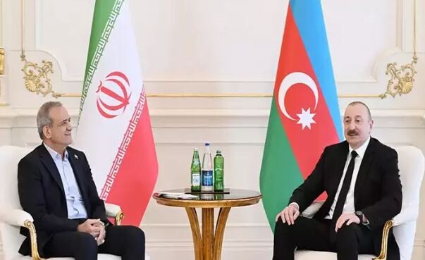 İran Cumhurbaşkanı Pezeşkiyan ile Azerbaycan Cumhurbaşkanı Aliyev telefonda görüştü