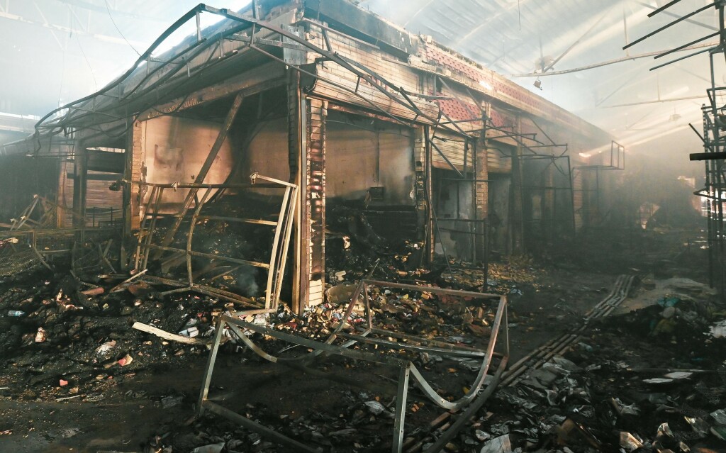 Erbil'in Lenge pazarında yangın çıktı: 200 dükkan yandı