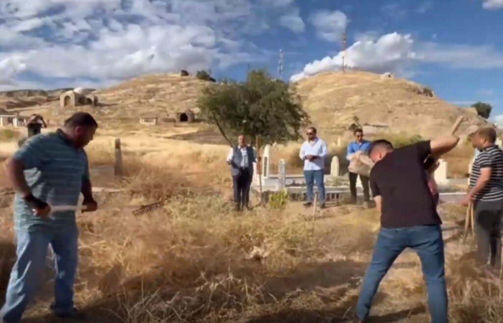 Kifri’de Türkmen mezarlıkları için temizlik seferberliği