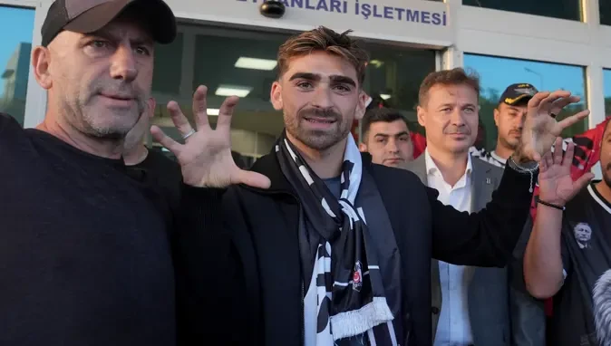 Portekizli futbolcu Jota Silva Beşiktaş için İstanbul'a geldi