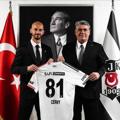 Beşiktaş, Çek futbolcu Vaclav Cerny'yi kadrosuna kattı