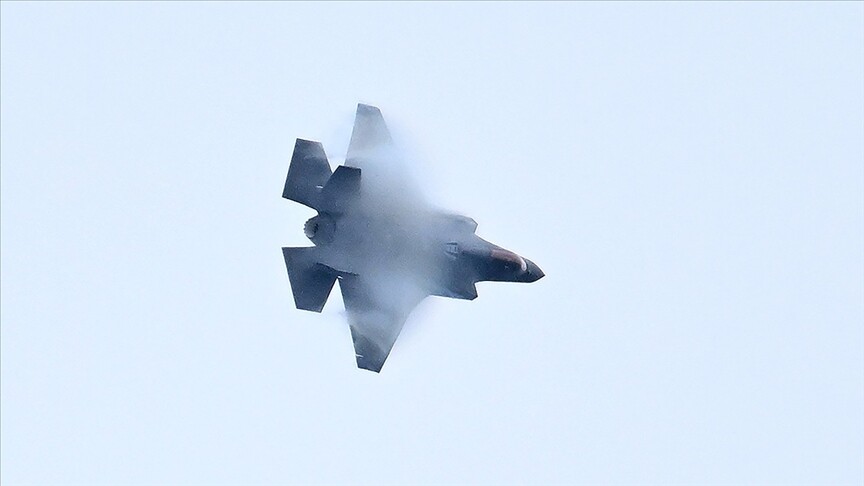 ABD'nin California eyaletinde donanmaya ait F-35 savaş uçağı düştü