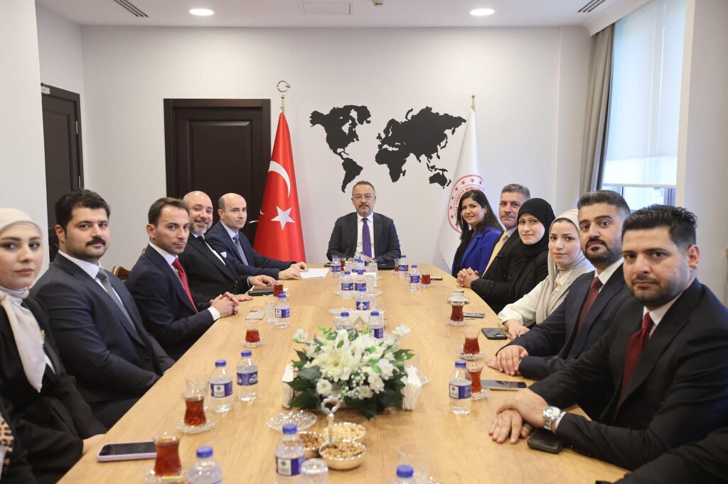 Türkiye Dışişleri Bakan Yardımcısı, Ankara’daki diplomasi eğitimi programına katılan Iraklı diplomatları ağırladı