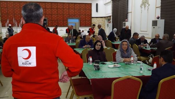 Türk Kızılayı ve Irak Kızılayı Bağdat’ta ortak iftar düzenledi