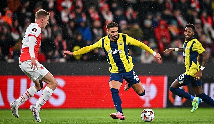 Fenerbahçe, Prag'dan 3 puanla dönüyor