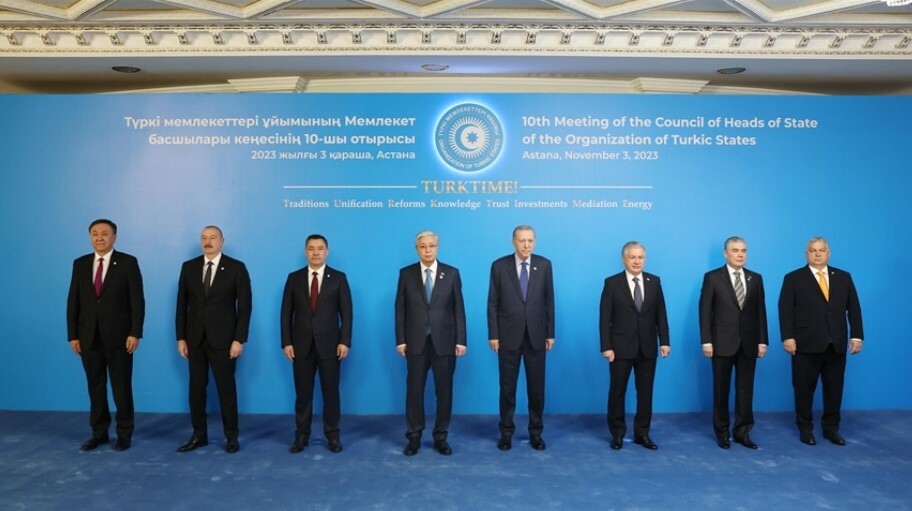 Türkmenistan Halk Maslahatı Başkanı Berdimuhamedov: Hazar ötesi ulaşım koridorları gerekiyor