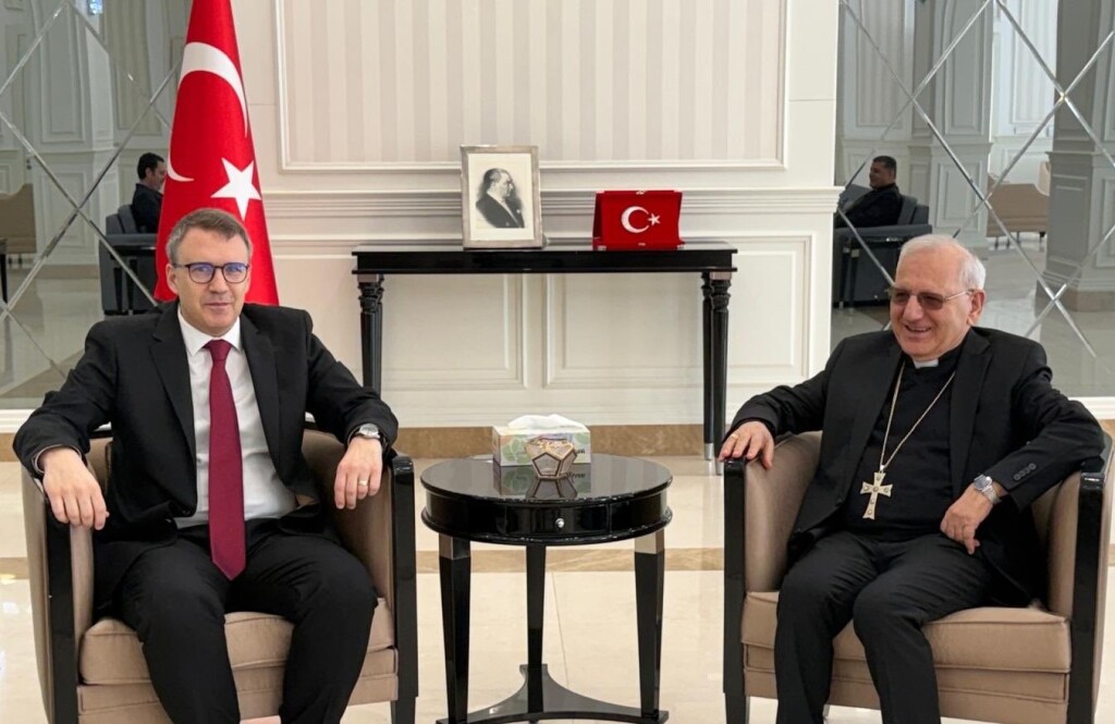Keladi Kilisesi Patriği Kardinal Sako, Türkiye'nin Bağdat Büyükelçiliğini ziyaret etti