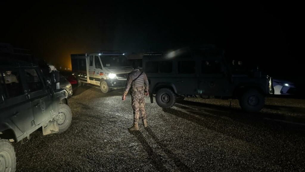 Türkiye'de polis helikopteri düştü: İçişleri Bakanı açıklama yaptı