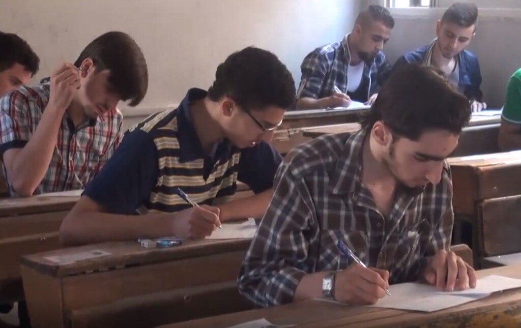Erbil'de ortaokul 3. sınıfın final sınavları başladı