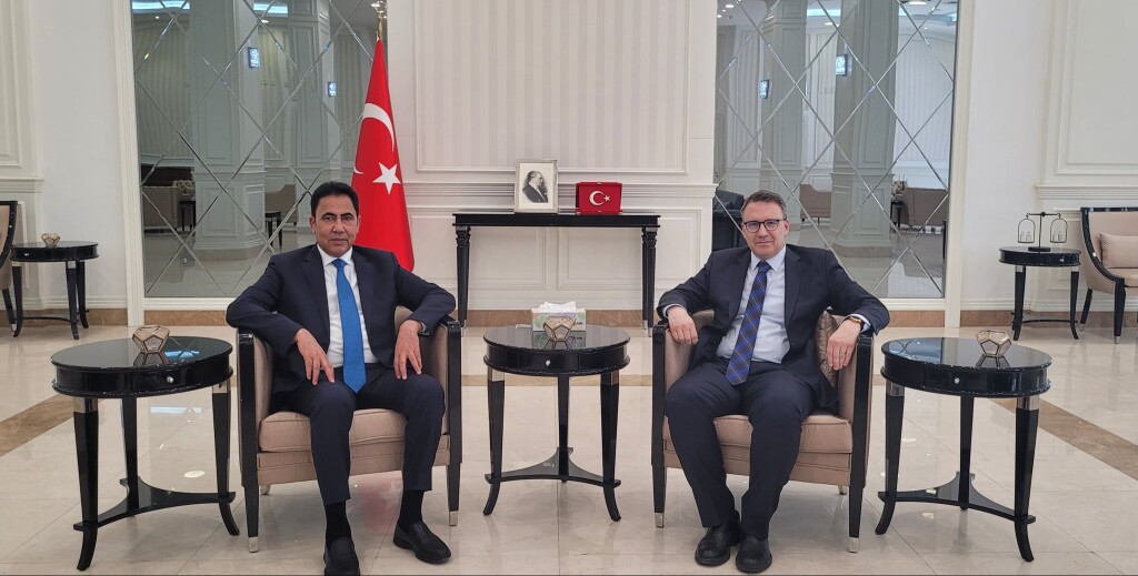 Türkiye'nin Bağdat Büyükelçisi Musul Valisi'ni kabul etti