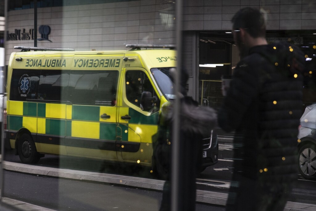 İngiltere'de sağlık sistemi ciddi tehdit altında