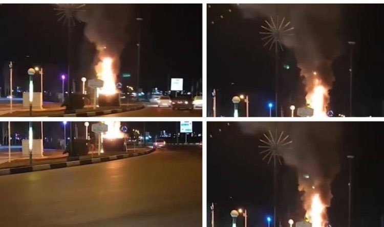 İran’da Kasım Süleymani’nin Heykeli Ateşe Verildi