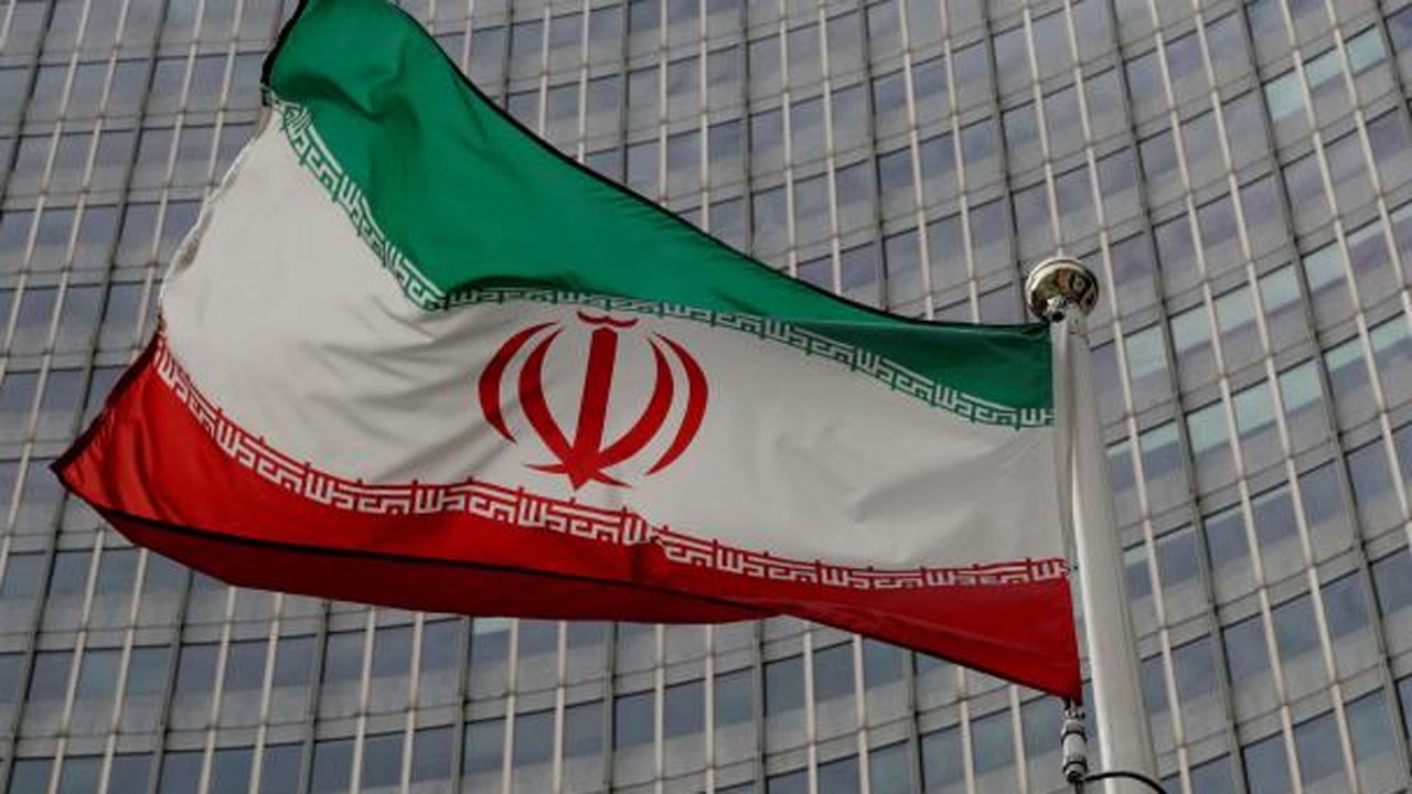İran, Süleymani Suikastıyla İlgili 51 Amerikalıyı Yaptırım Listesine Aldı