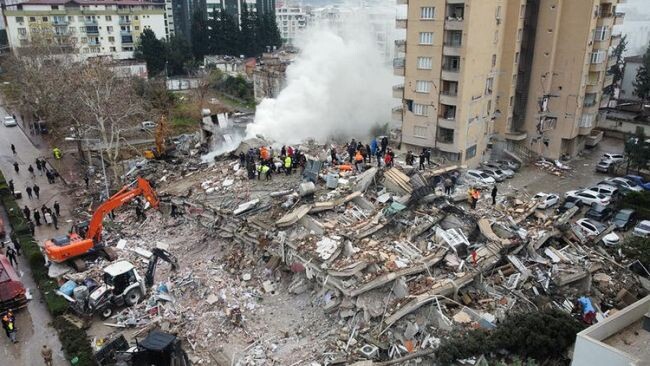 Türkiye'deki depremlerde can Kaybı 6 bin 957 oldu