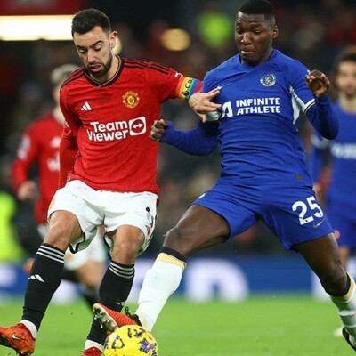 Manchester United, Chelsea zaferiyle zirveye yaklaştı