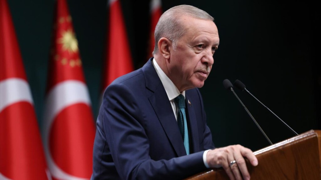 Erdoğan: Uluslararası toplum, İsrail'in tüm bölgeyi ateşe atan bu haydutluğuna daha fazla sessiz kalamaz