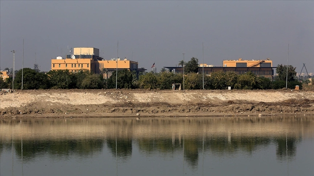 Bağdat'ta ABD Büyükelçiliği'nin bulunduğu yeşil bölge roketlerle hedef alındı