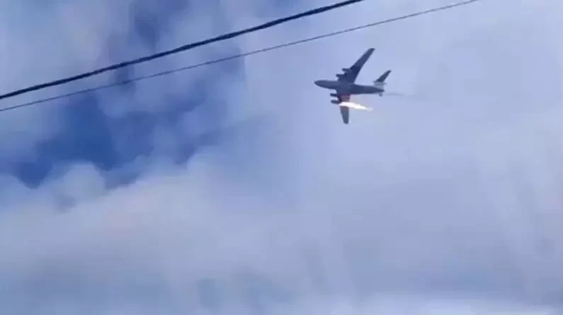 Rusya'nın İvanova bölgesinde 15 kişiyi taşıyan nakliye uçağı düştü