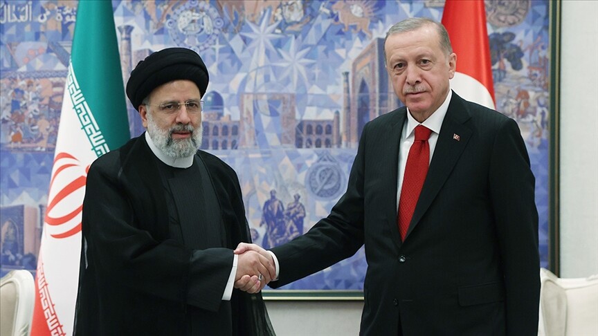 Türkiye Cumhurbaşkanı Erdoğan, İran Cumhurbaşkanı Reisi ile telefonda görüştü