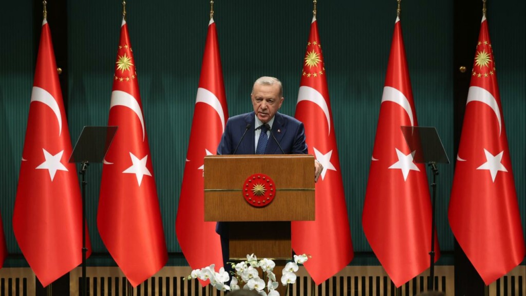 Erdoğan: Irak Türkmeni kardeşlerimizle bir araya gelerek yanlarında olduğumuzu dile getirdik