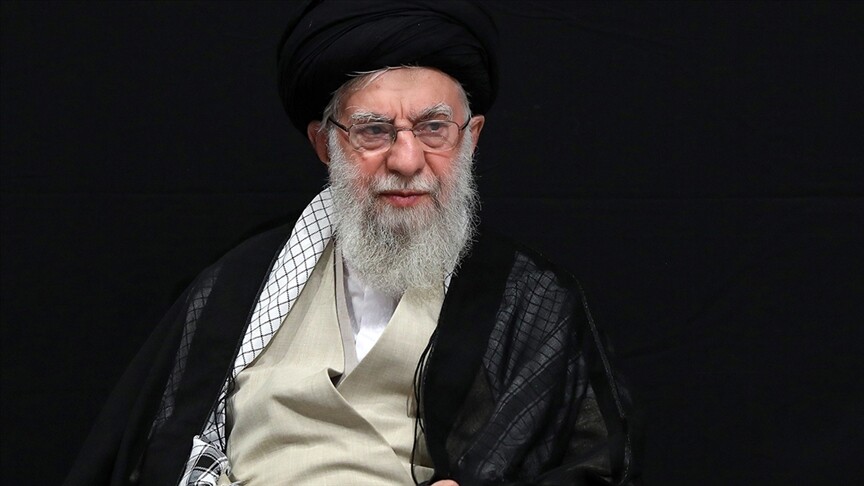 İran lideri Hamaney, İsrail ve ABD'ye kesinlikle sert bir yanıt  vereceklerini söyledi