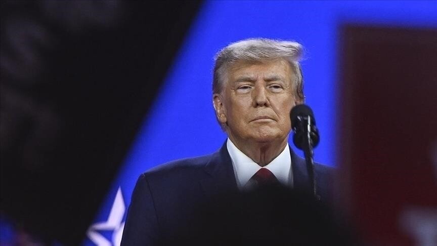 Trump yönetiminin istihbarat kurumlarındaki binlerce çalışanı işten çıkarmayı planladığı iddia edildi