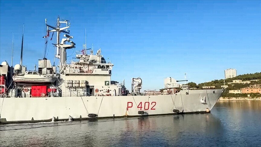 İtalya, Arnavutluk'ta kurduğu göçmen merkezlerine düzensiz göçmen taşımaya yeniden başladı