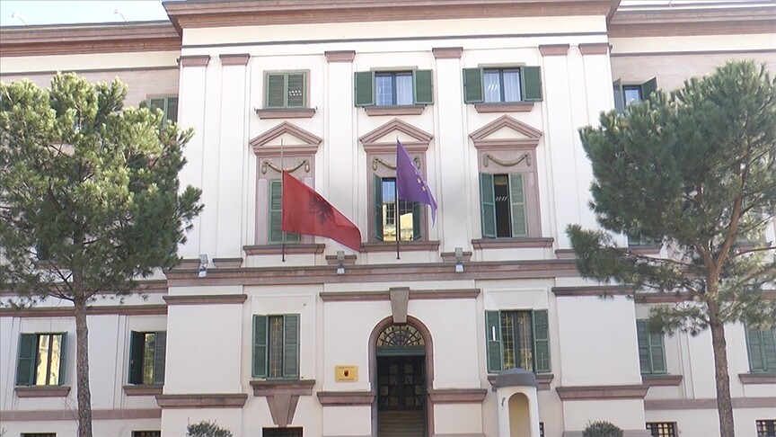 Arnavutluk ve Kuzey Makedonya'da, depremler nedeniyle 1 günlük yas uygulamaya girdi