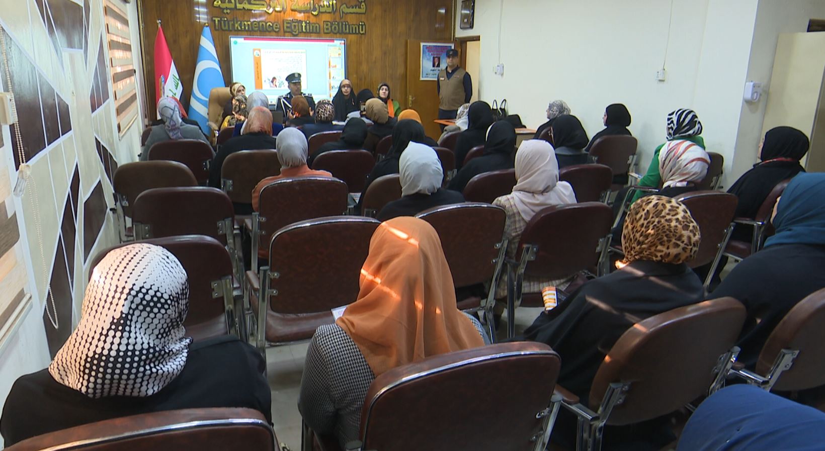 Tuzhurmatu’da Kadına Şiddete Karşı Güçlü Çağrı: “Güvenli Toplum Kadından Başlar”