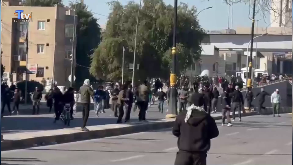 Bağdat’ta ABD karşıtı gösteri düzenlendi