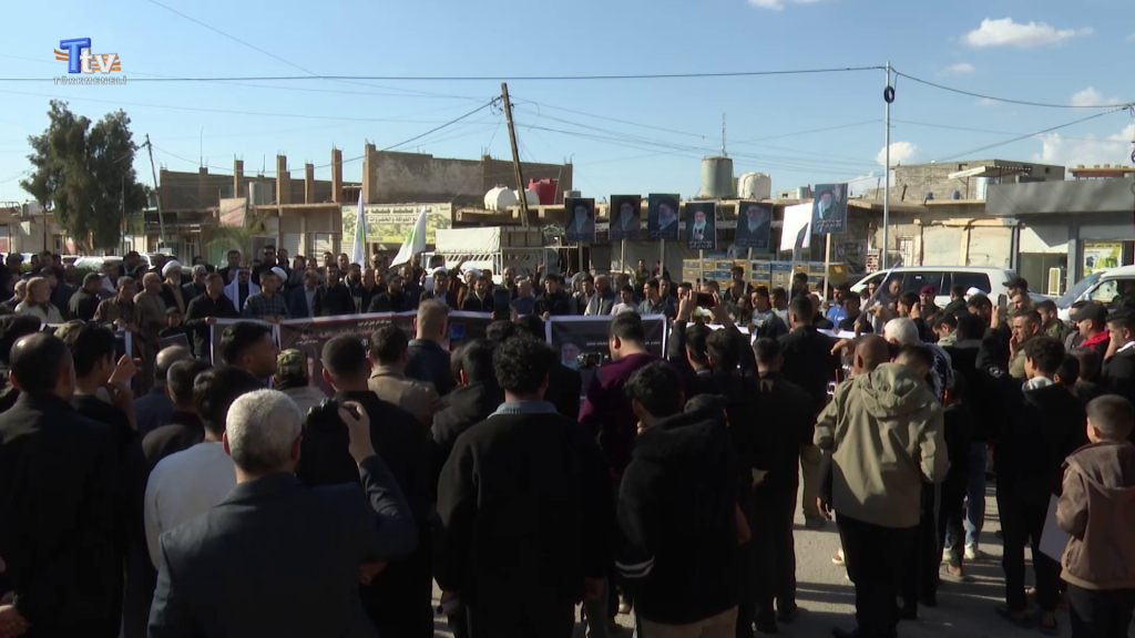 Telafer ilçesinde düzenlenen gösteride ABD ve İsrail’in İran’a yönelik saldırıları protesto edildi
