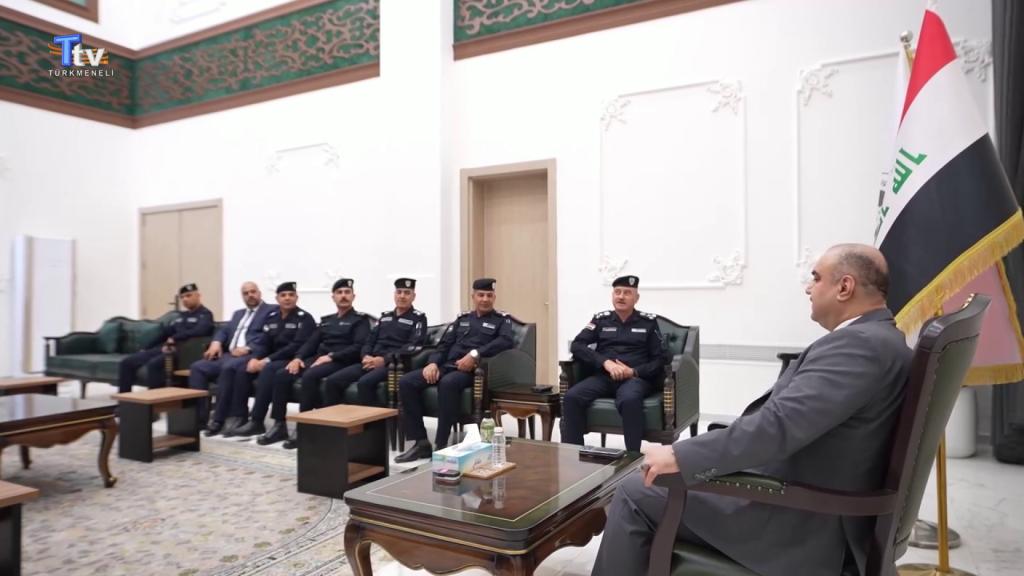 Kerkük Valisi Mehmet Seman Ağa, sivil savunma ekipleriyle görüştü